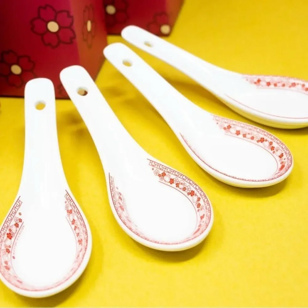 Wontoninamillion advent calendar item Red and White Ceramic Spoon new